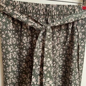 SWEET Green Floral Summer Pants with Sash, Size Large